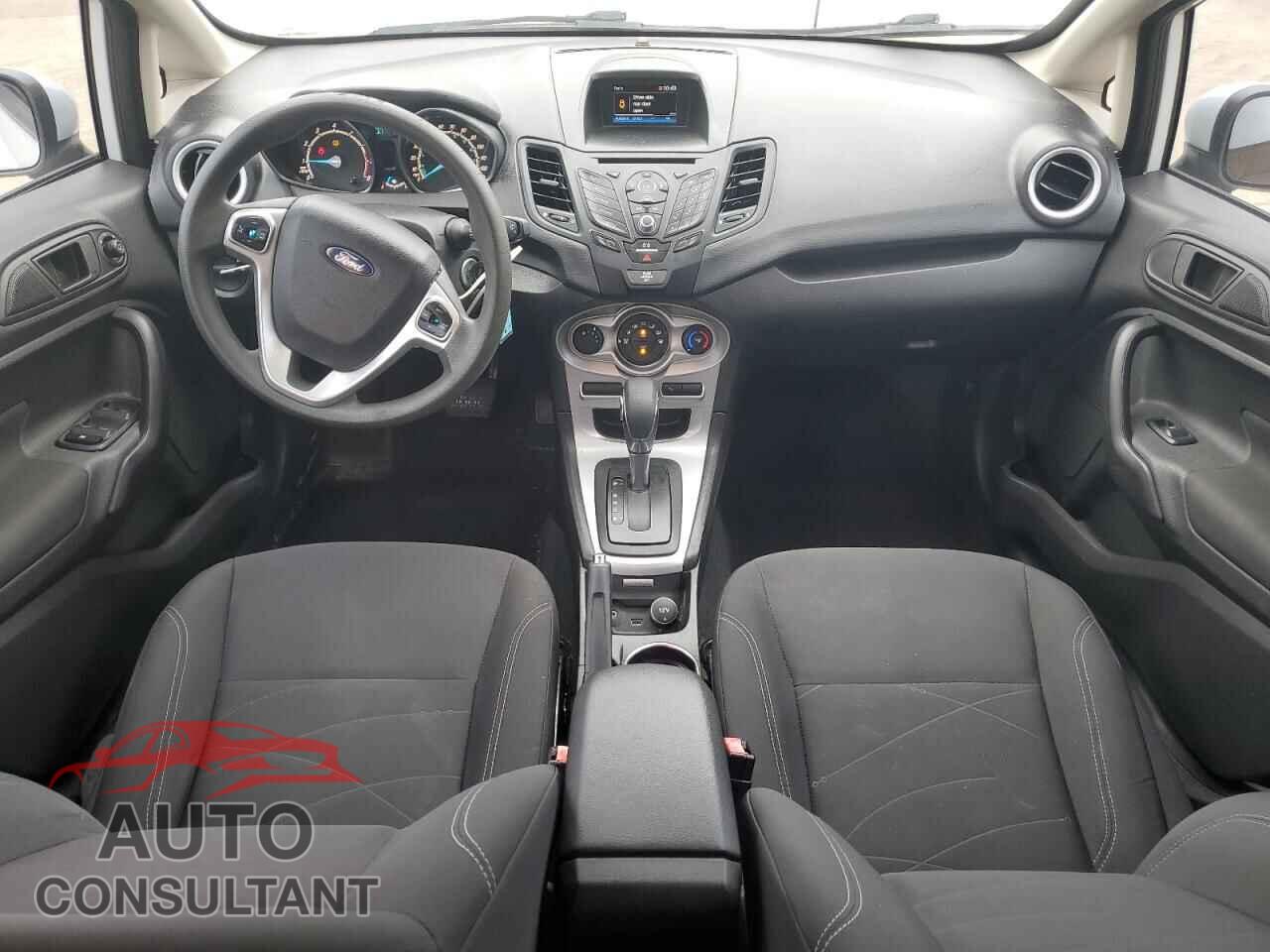 FORD FIESTA 2018 - 3FADP4EJ1JM105852
