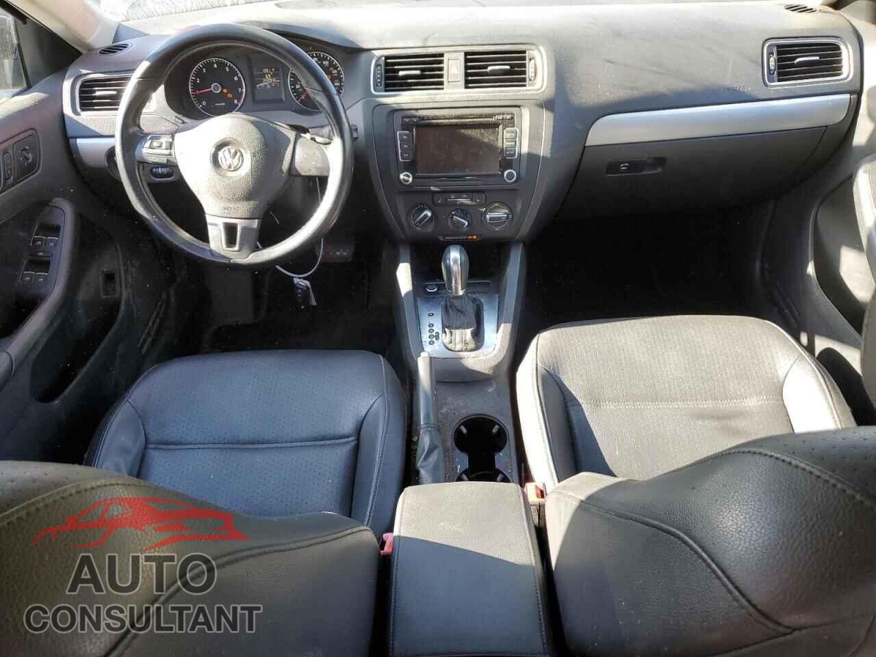 VOLKSWAGEN JETTA 2014 - 3VWD17AJ2EM375341