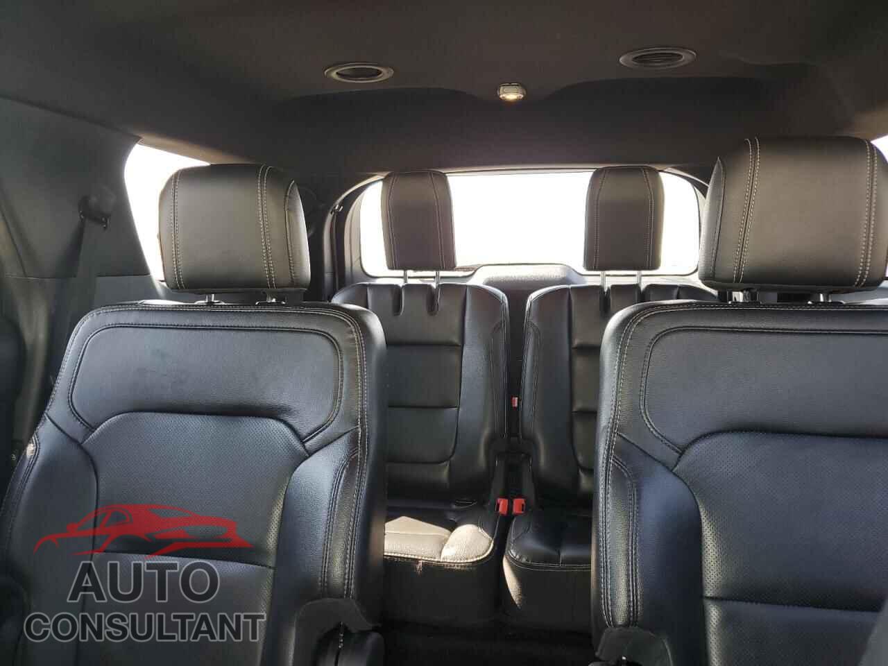 FORD EXPLORER 2018 - 1FM5K8FH7JGB39204