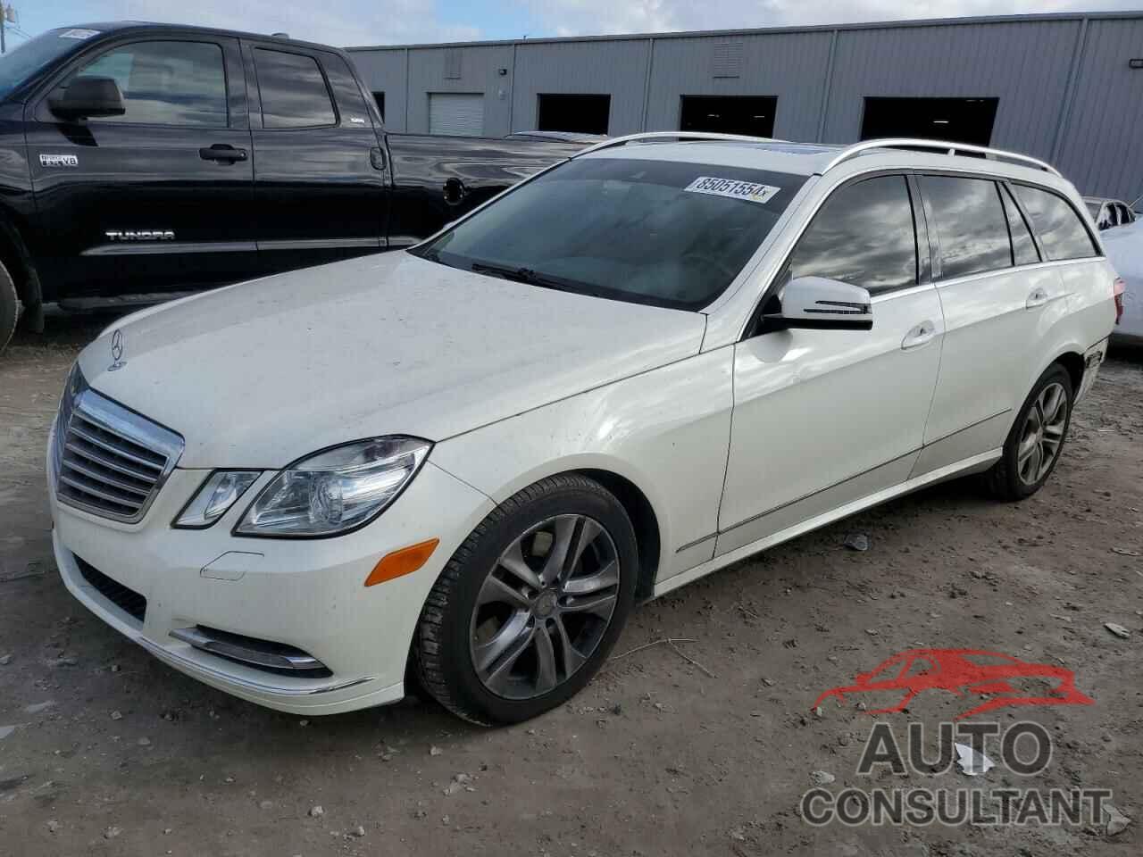 MERCEDES-BENZ E-CLASS 2011 - WDDHH8HB5BA402518