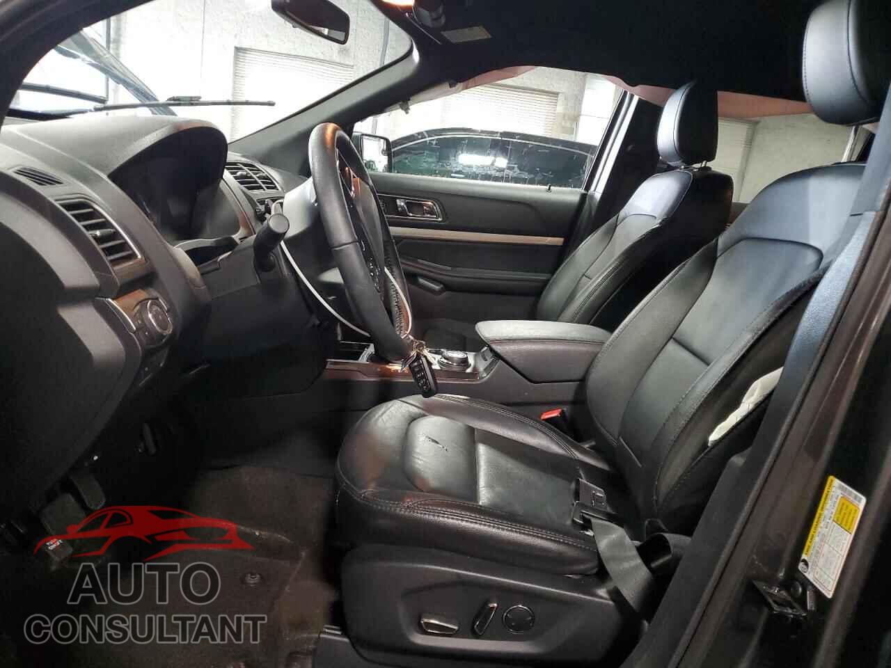 FORD EXPLORER 2018 - 1FM5K8D82JGB31403