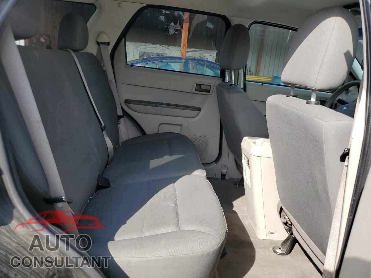 FORD ESCAPE 2011 - 1FMCU9C73BKC24672