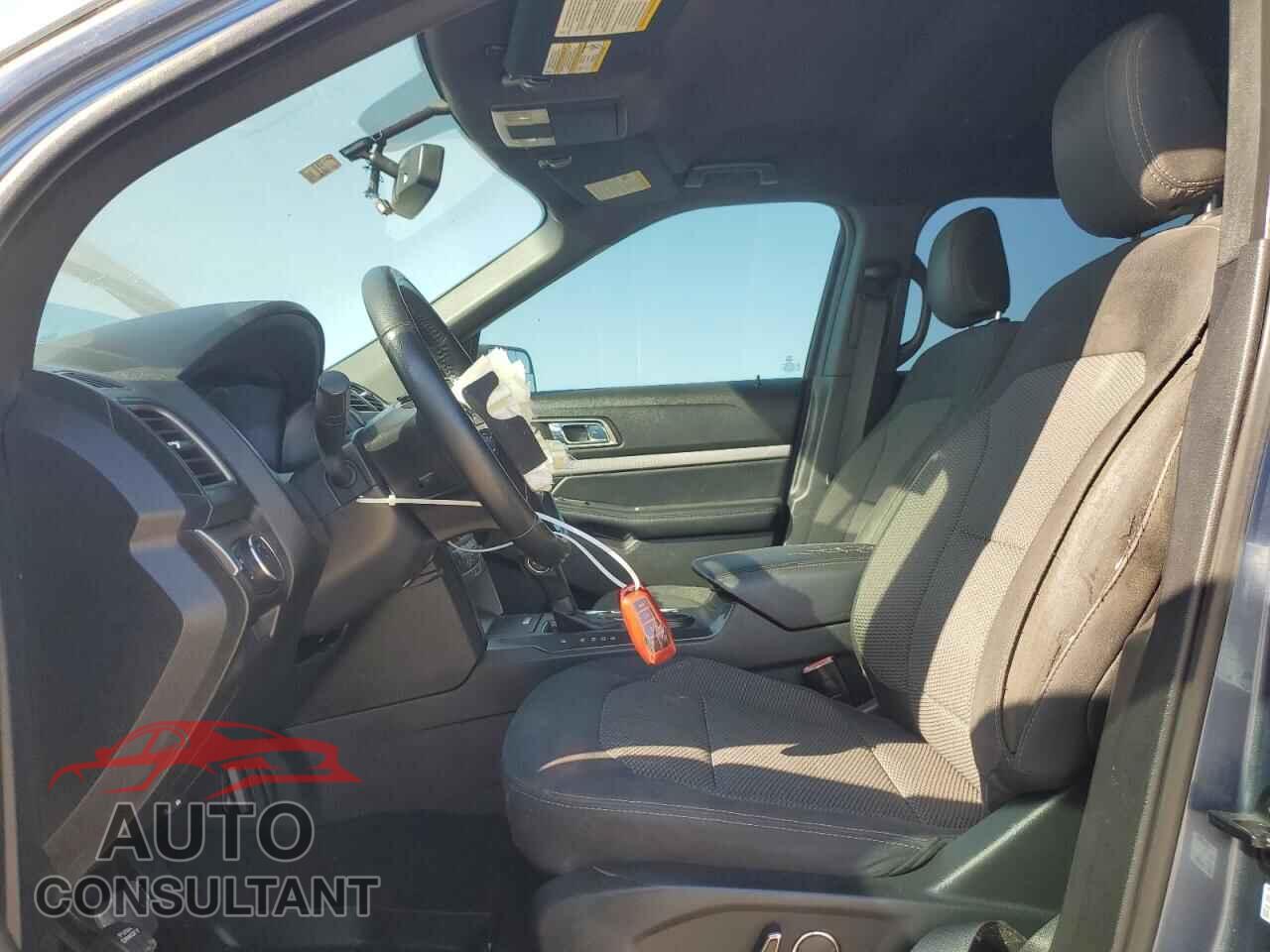 FORD EXPLORER 2018 - 1FM5K7D8XJGB08266