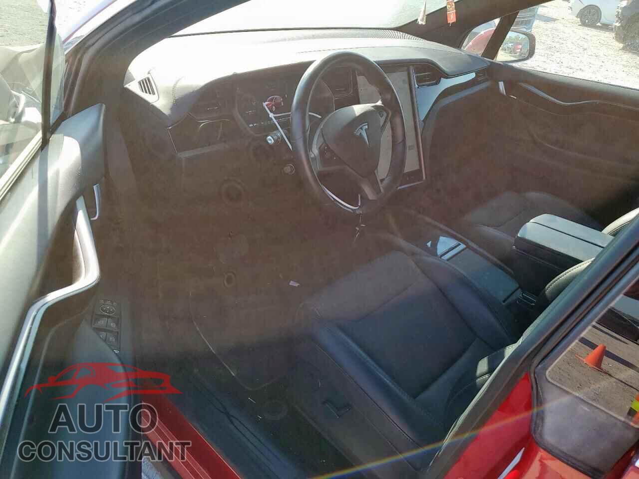 TESLA MODEL X 2018 - 5YJXCBE21JF114779