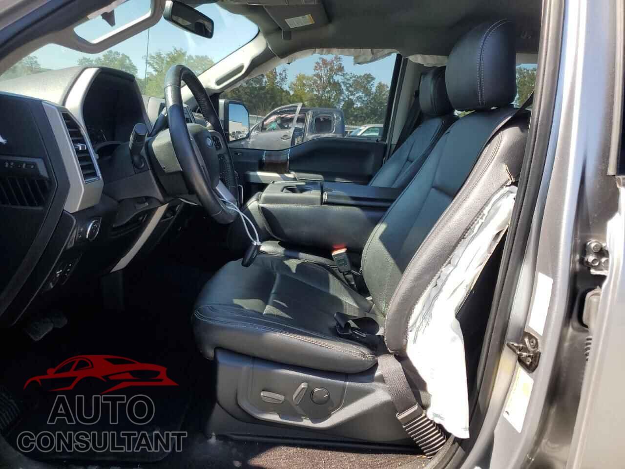 FORD F-150 2020 - 1FTEW1E55LFC10903