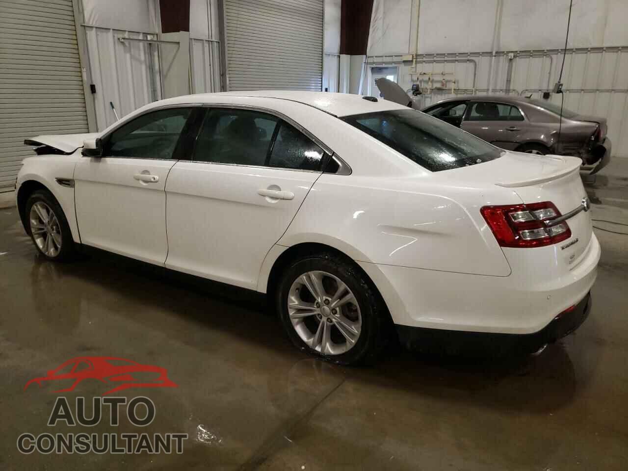 FORD TAURUS 2013 - 1FAHP2E81DG184232