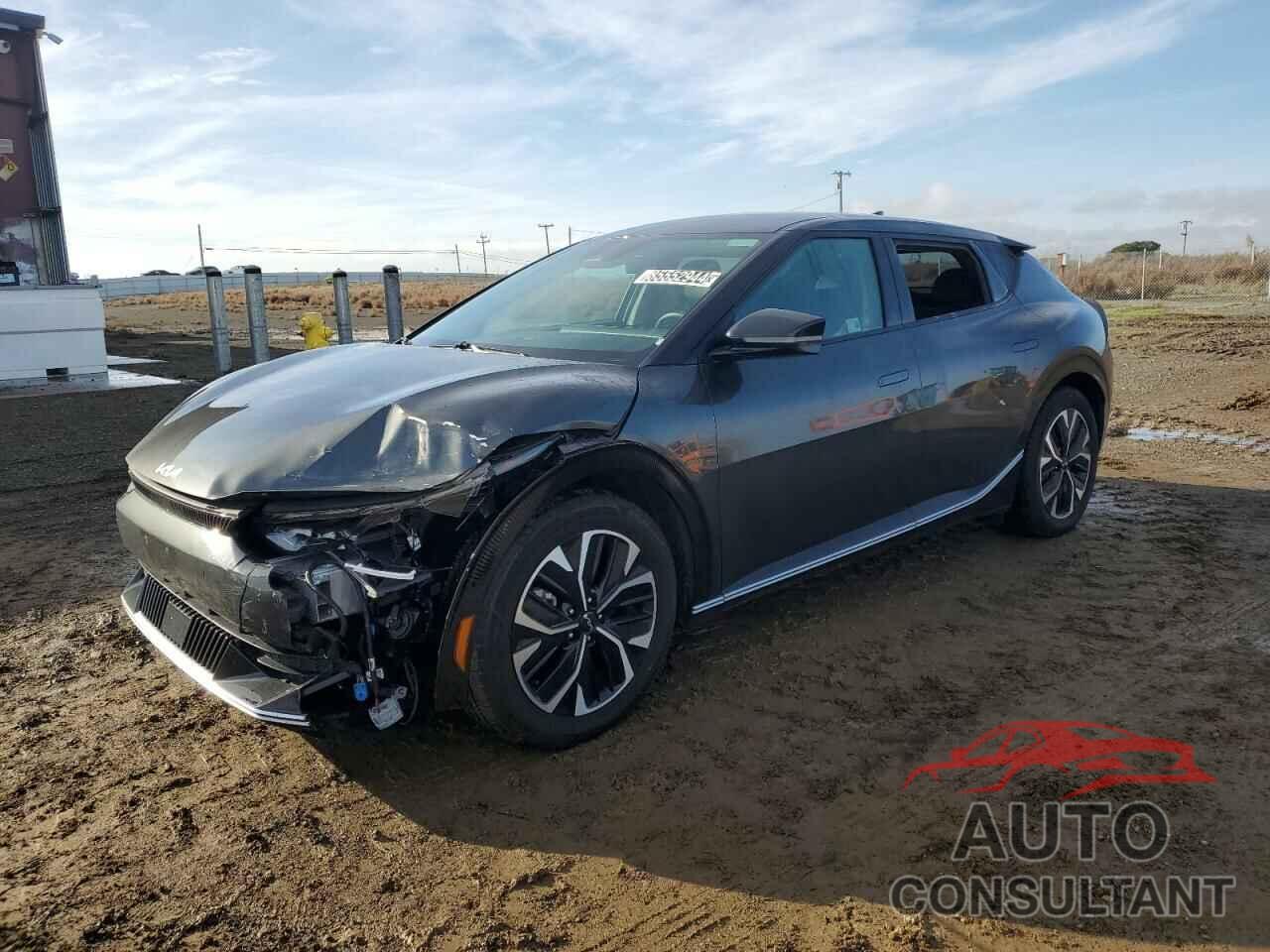 KIA EV6 LIGHT 2023 - KNDC34LA7P5602231