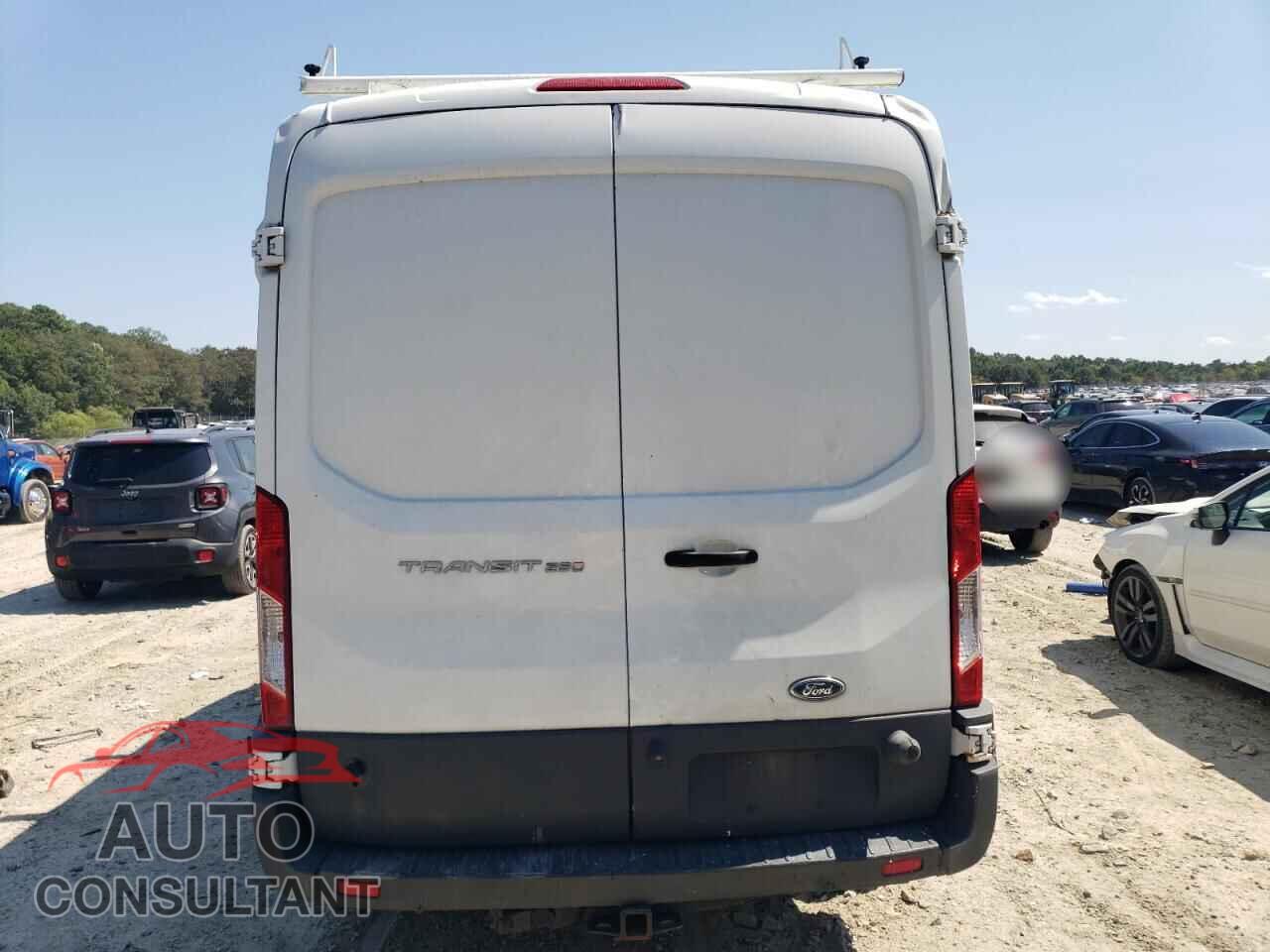 FORD TRANSIT 2017 - 1FTYR2CM2HKB53143