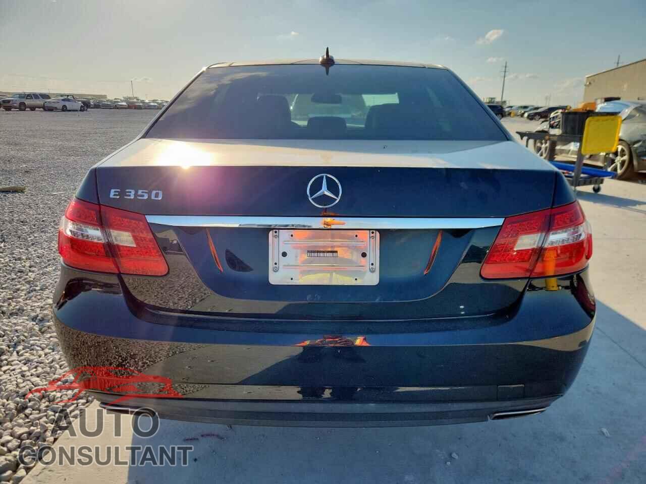 MERCEDES-BENZ E-CLASS 2012 - WDDHF5KB1CA637481