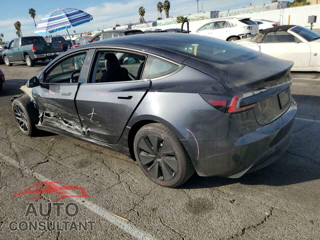 TESLA MODEL 3 2024 - 5YJ3E1EA8RF744353