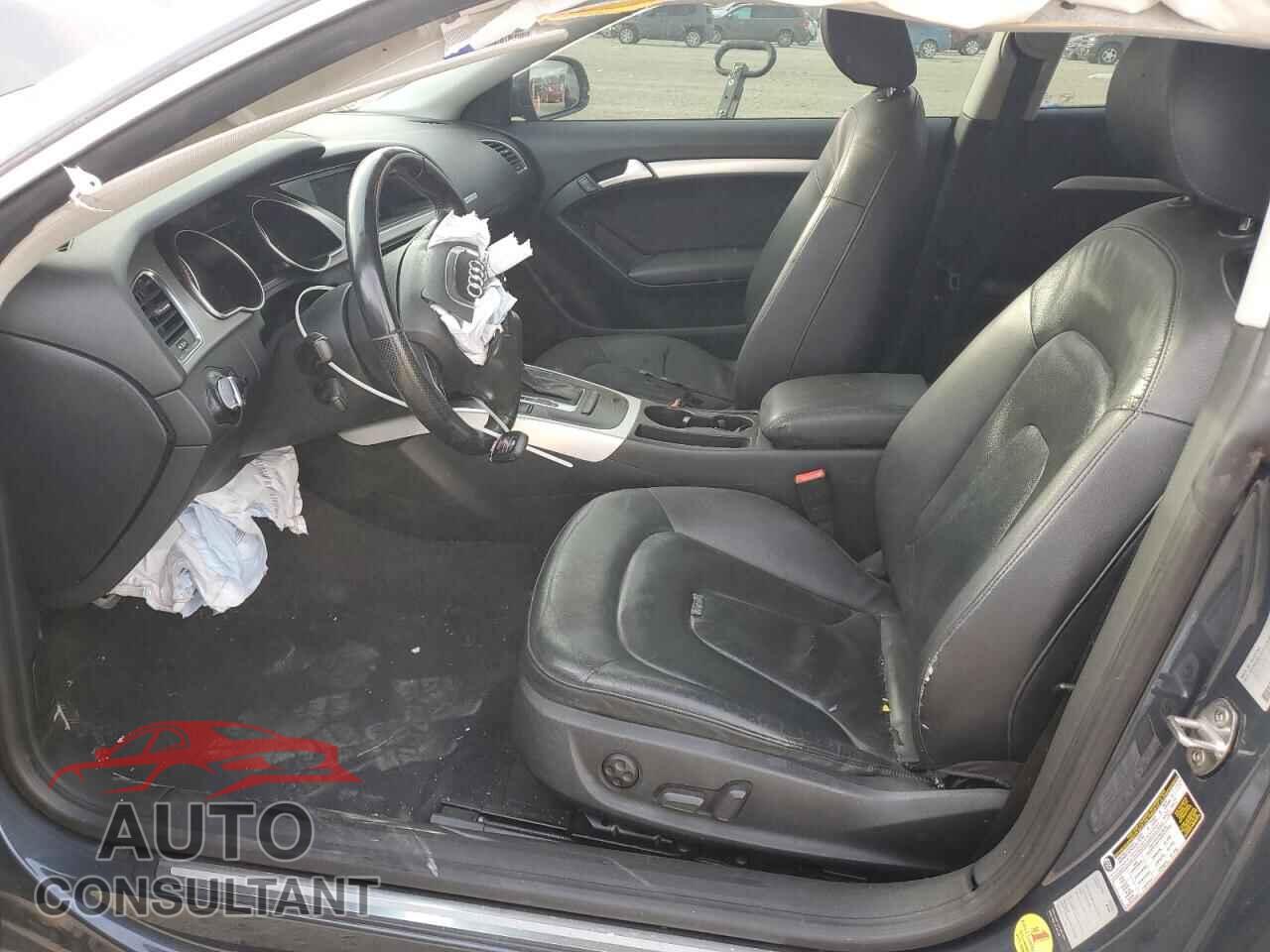 AUDI A5 2010 - WAULFAFRXAA078933