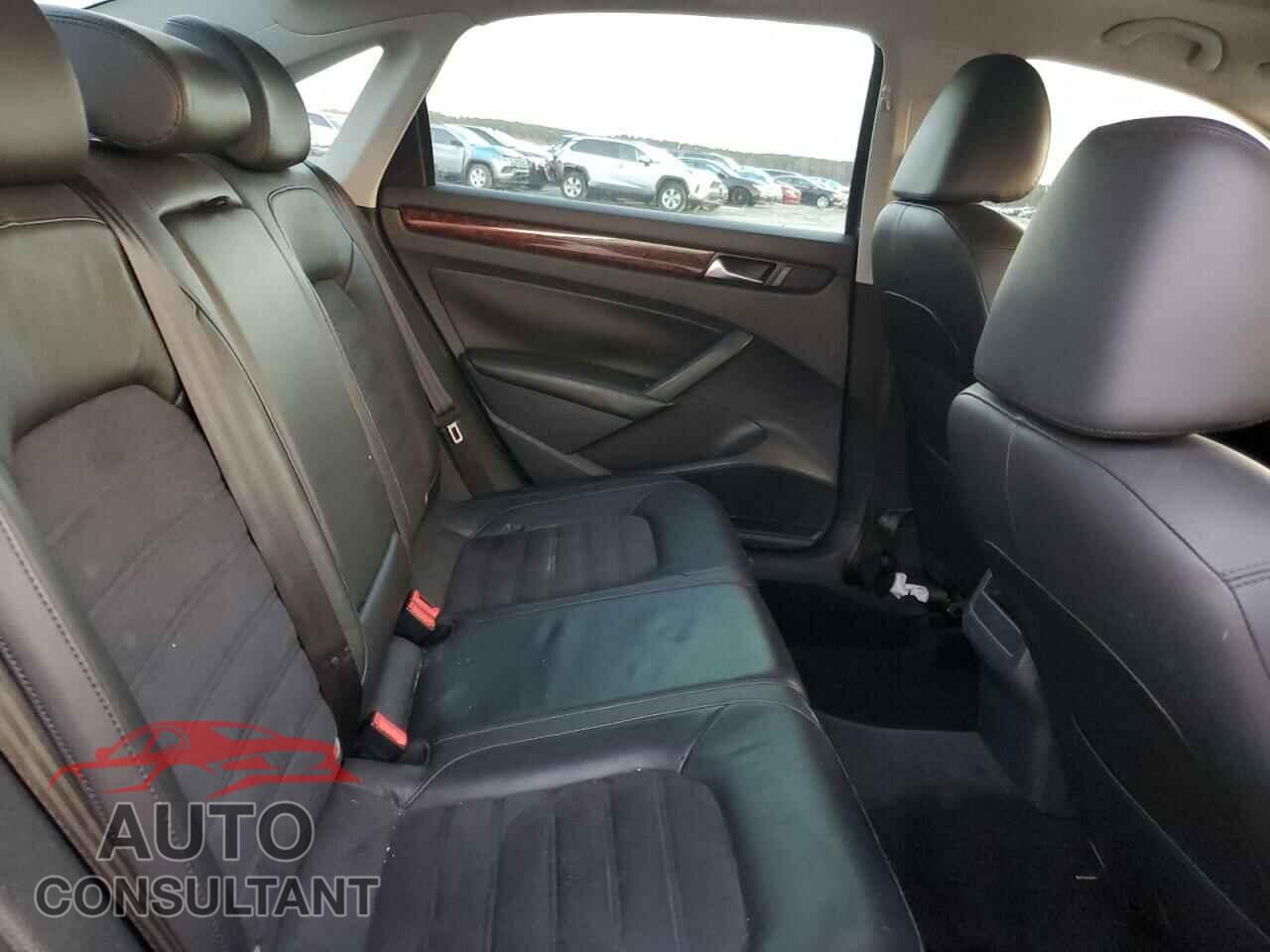 VOLKSWAGEN PASSAT 2012 - 1VWCN7A38CC054419