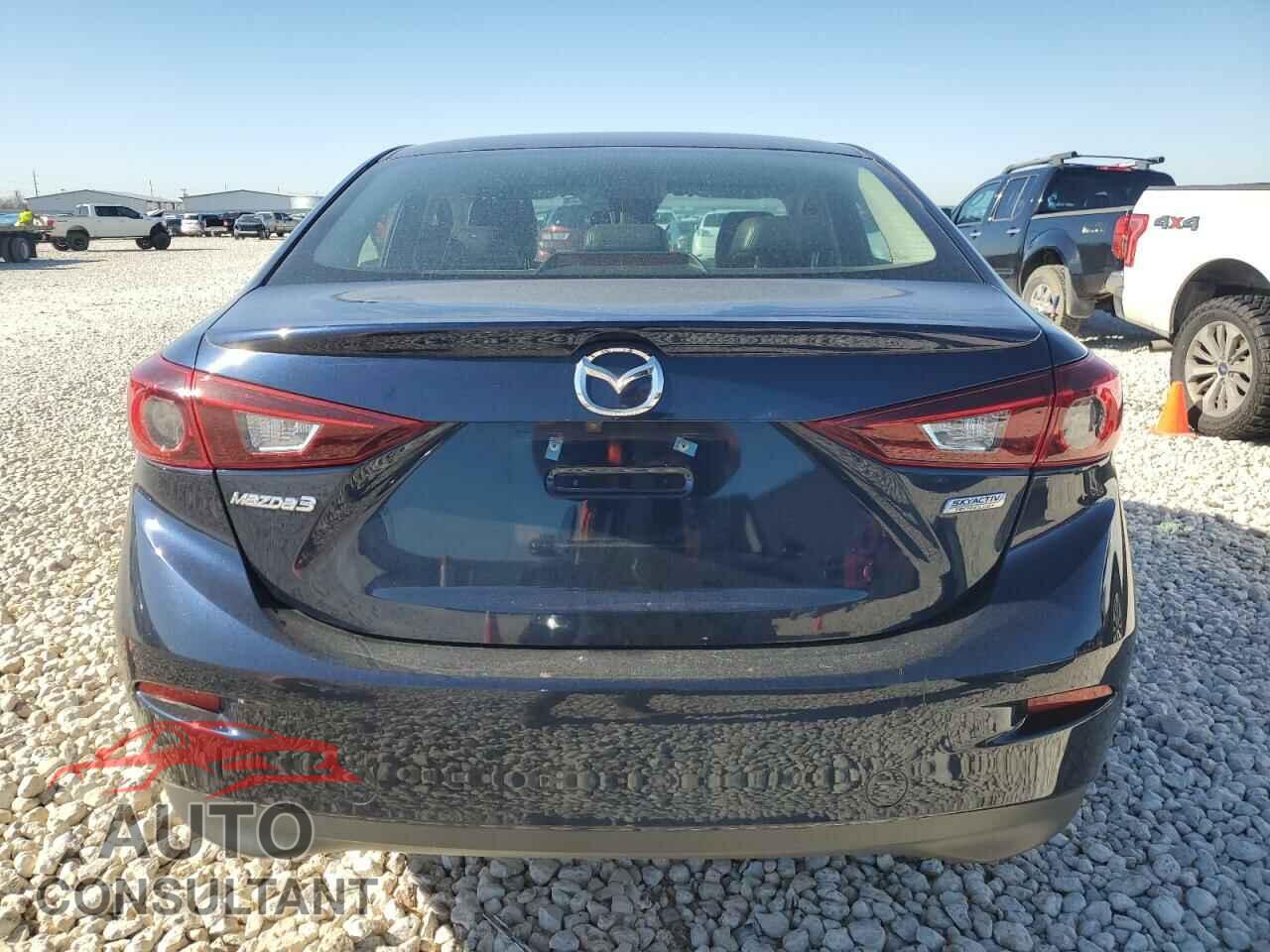 MAZDA 3 2018 - 3MZBN1V30JM273423