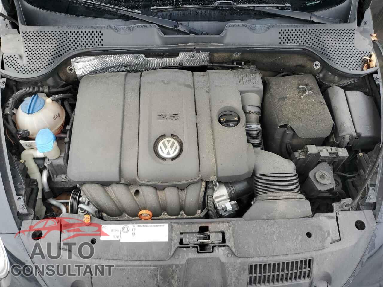 VOLKSWAGEN BEETLE 2012 - 3VWJP7AT9CM618708
