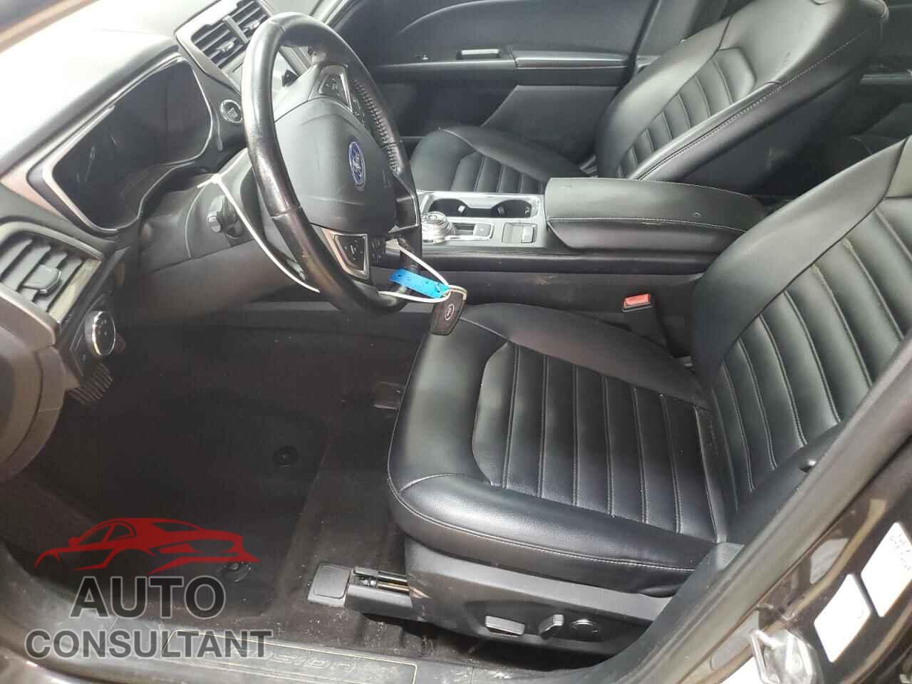 FORD FUSION 2019 - 3FA6P0CD0KR118983