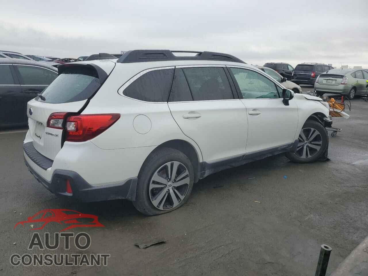 SUBARU OUTBACK 2018 - 4S4BSANC2J3380255