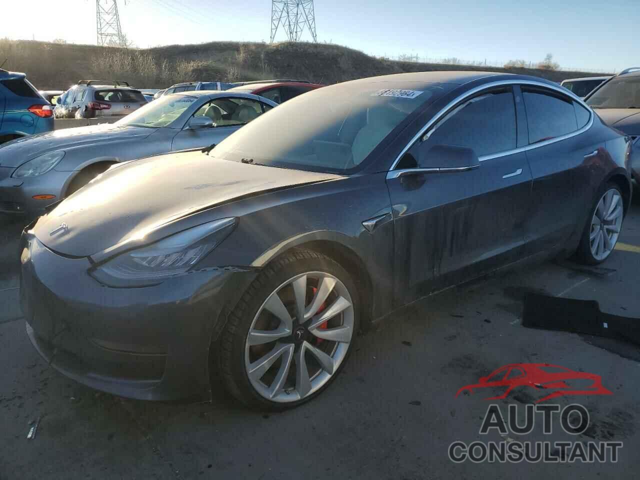 TESLA MODEL 3 2019 - 5YJ3E1EB8KF477004