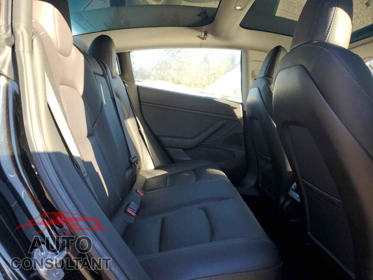 TESLA MODEL 3 2019 - 5YJ3E1EA5KF399224