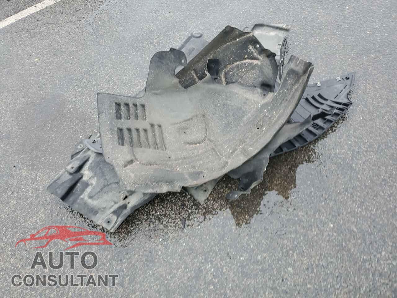 AUDI A8 2016 - WAU34AFD5GN014679