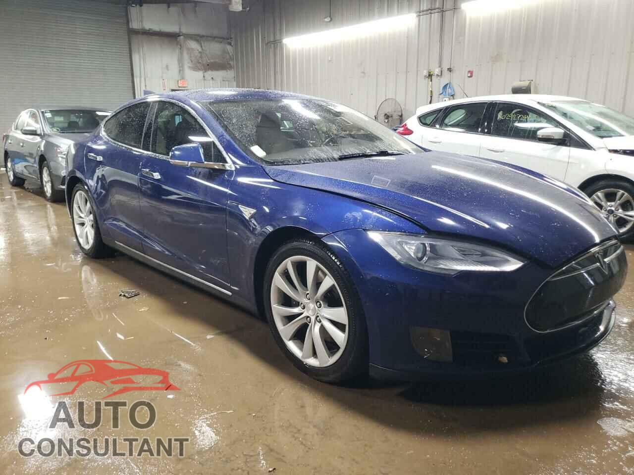 TESLA MODEL S 2015 - 5YJSA1S24FF088555