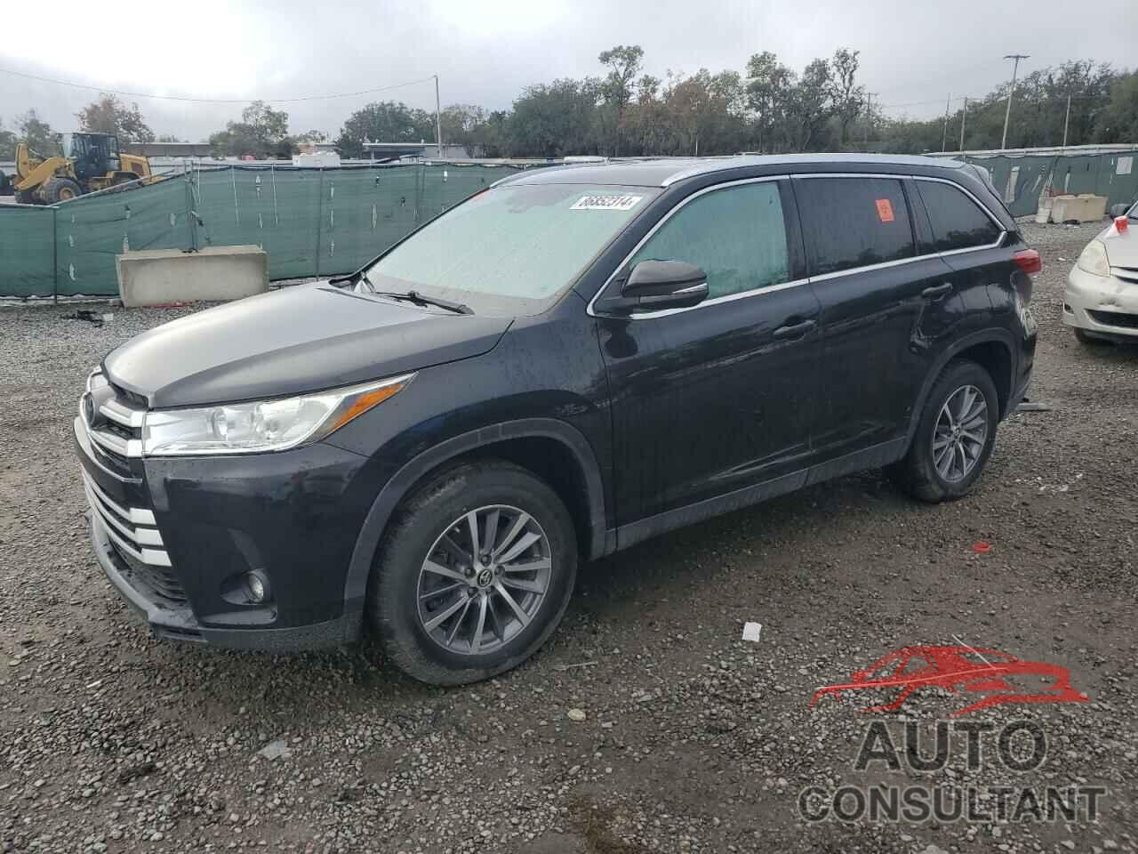 TOYOTA HIGHLANDER 2019 - 5TDKZRFH2KS554267