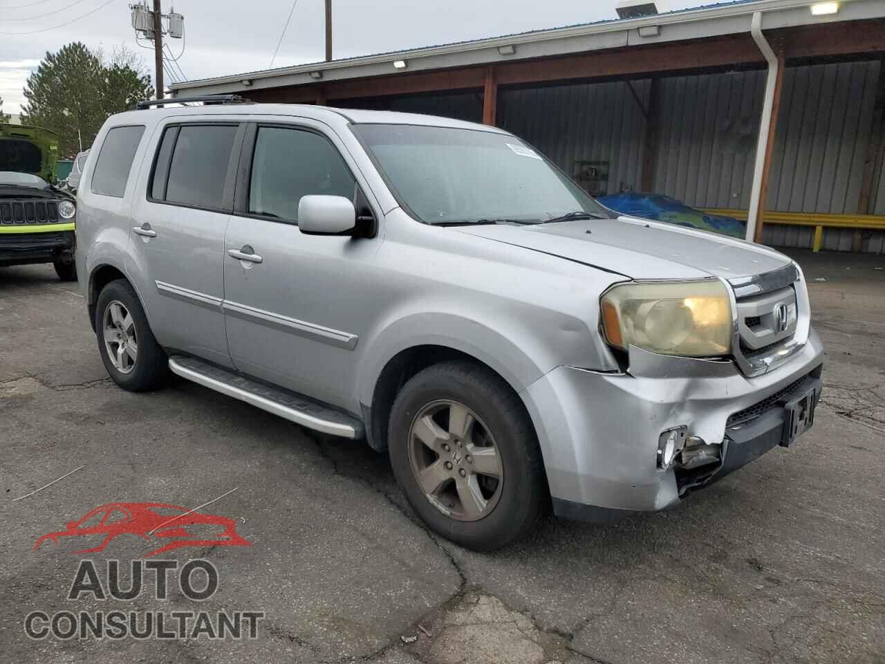 HONDA PILOT 2011 - 5FNYF4H50BB010265