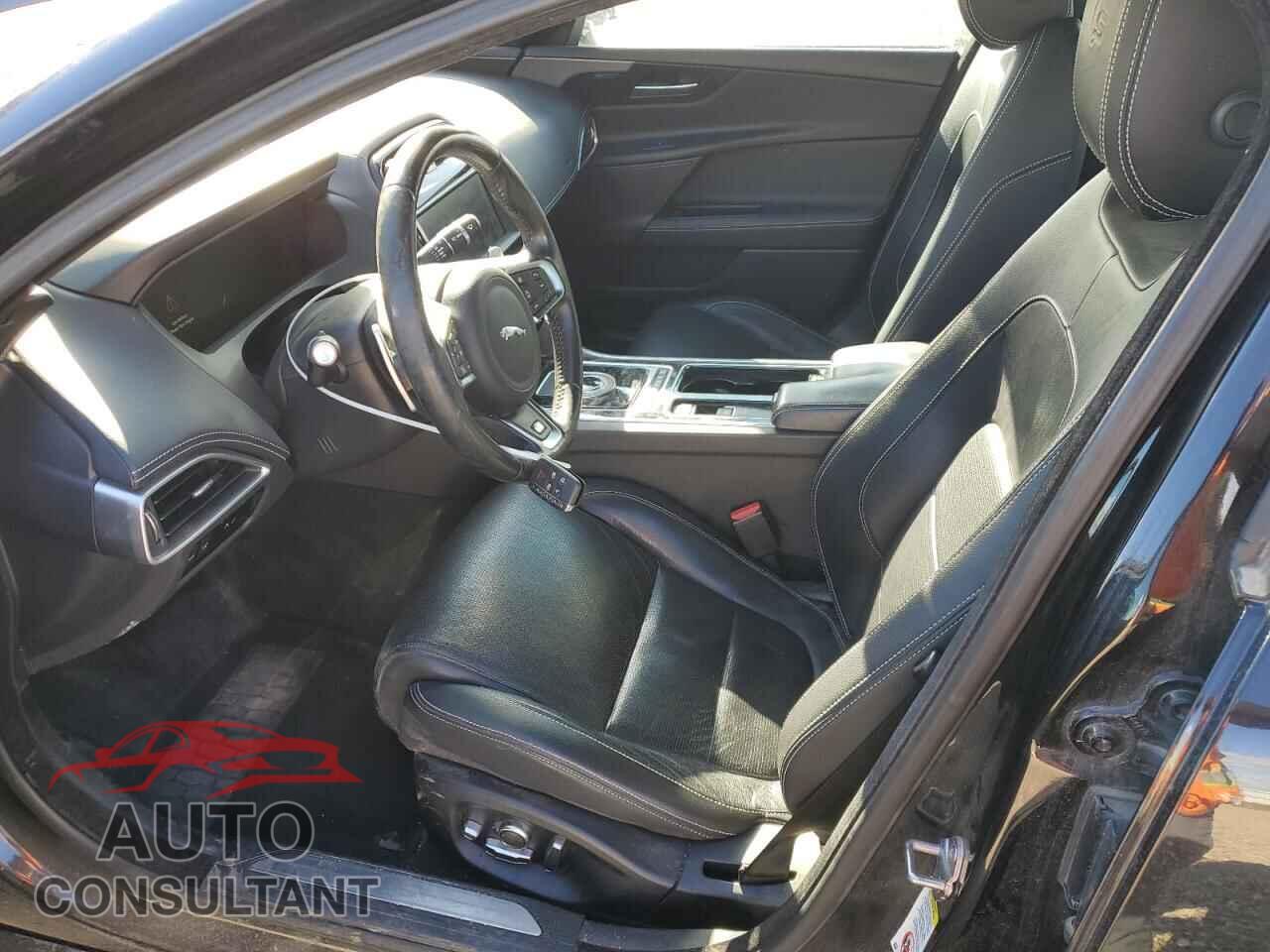 JAGUAR XE 2018 - SAJAM4FV6JCP17040