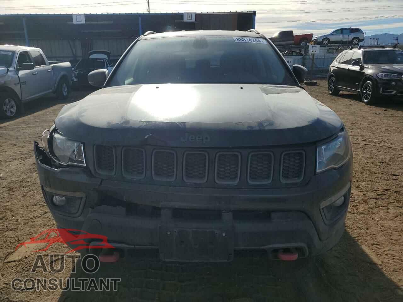 JEEP COMPASS 2018 - 3C4NJDDB9JT337597
