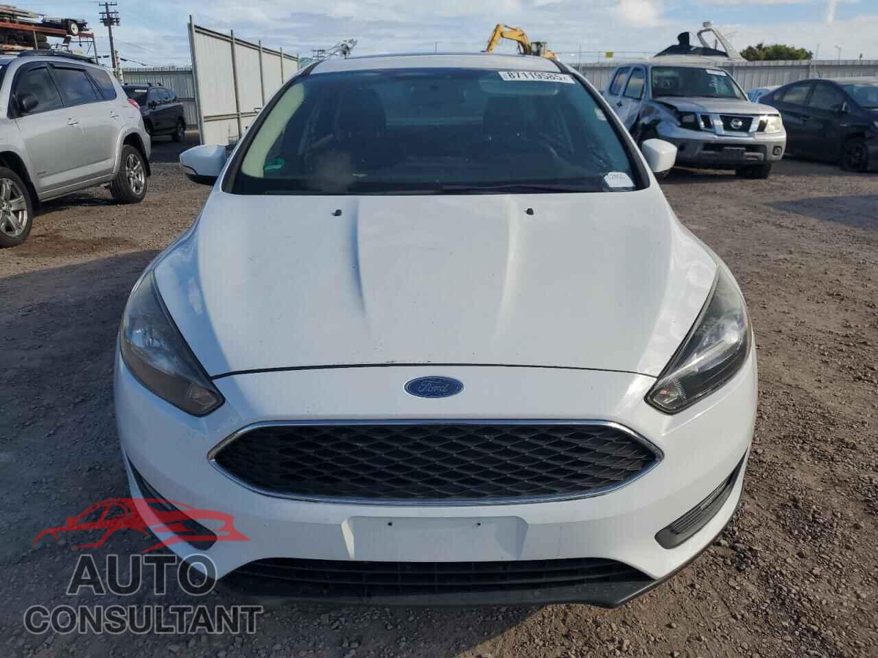 FORD FOCUS 2017 - 1FADP3H26HL272184