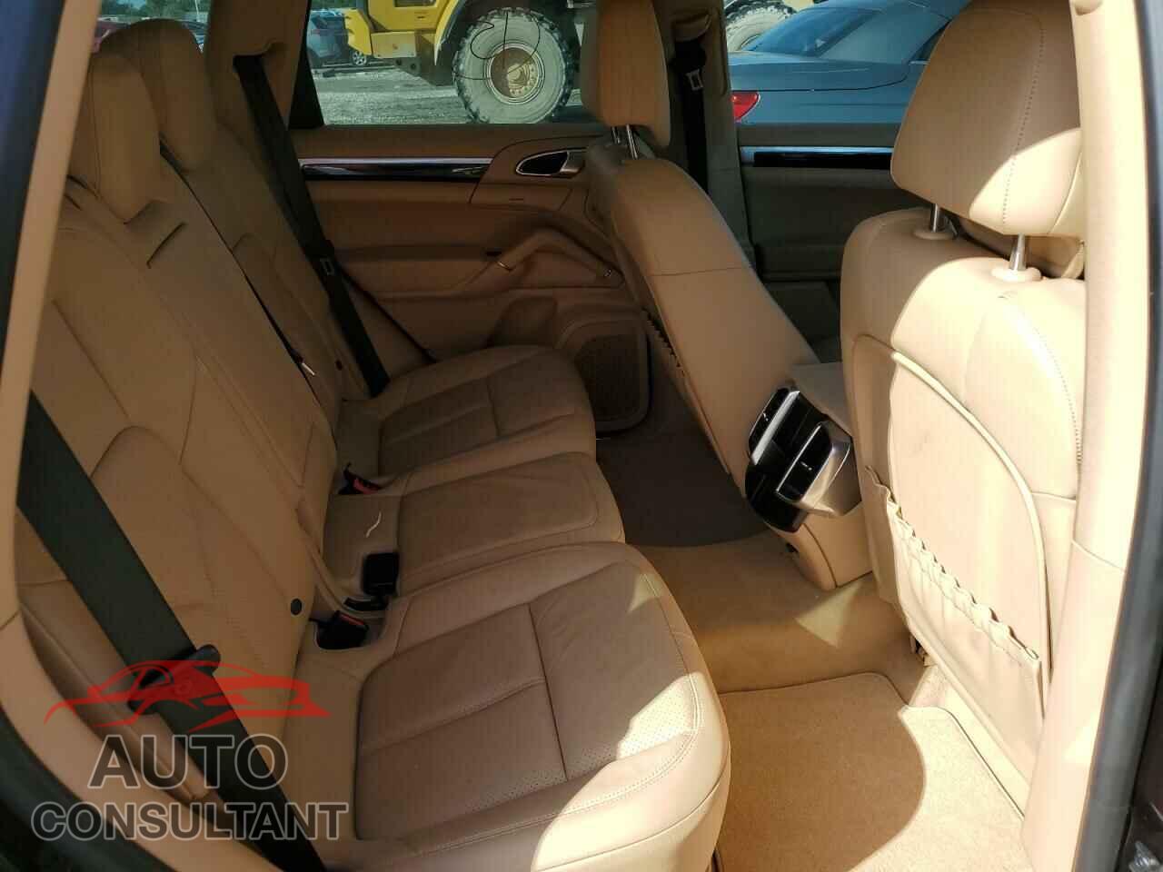 PORSCHE CAYENNE 2014 - WP1AA2A21ELA01935