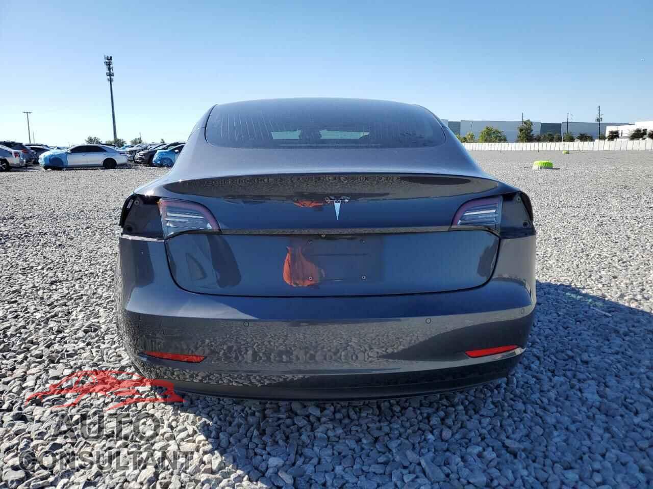 TESLA MODEL 3 2018 - 5YJ3E1EA3JF041280