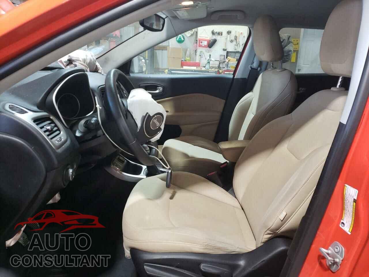JEEP COMPASS 2017 - 3C4NJCAB8HT643442