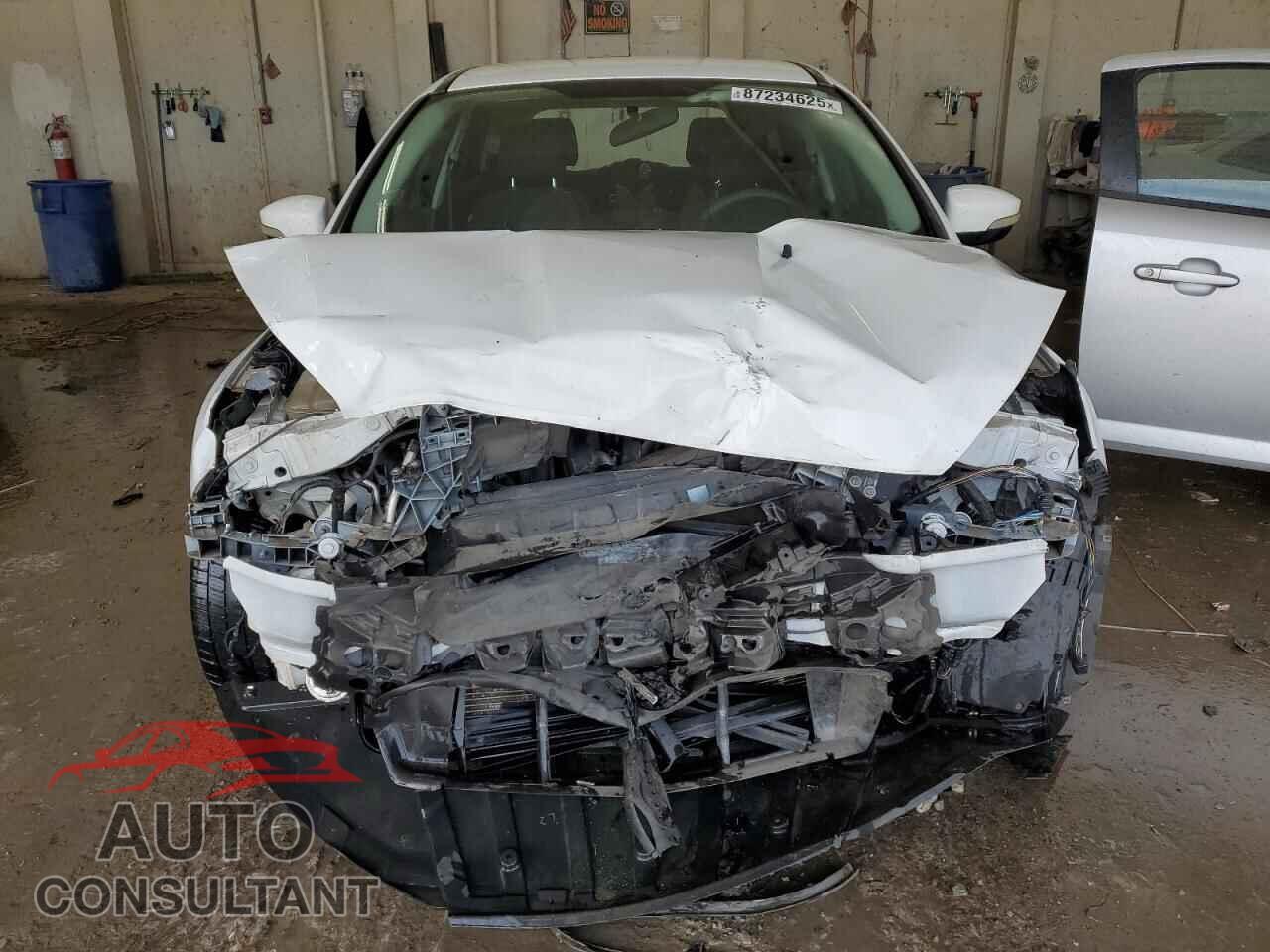 FORD FOCUS 2016 - 1FADP3K25GL309023
