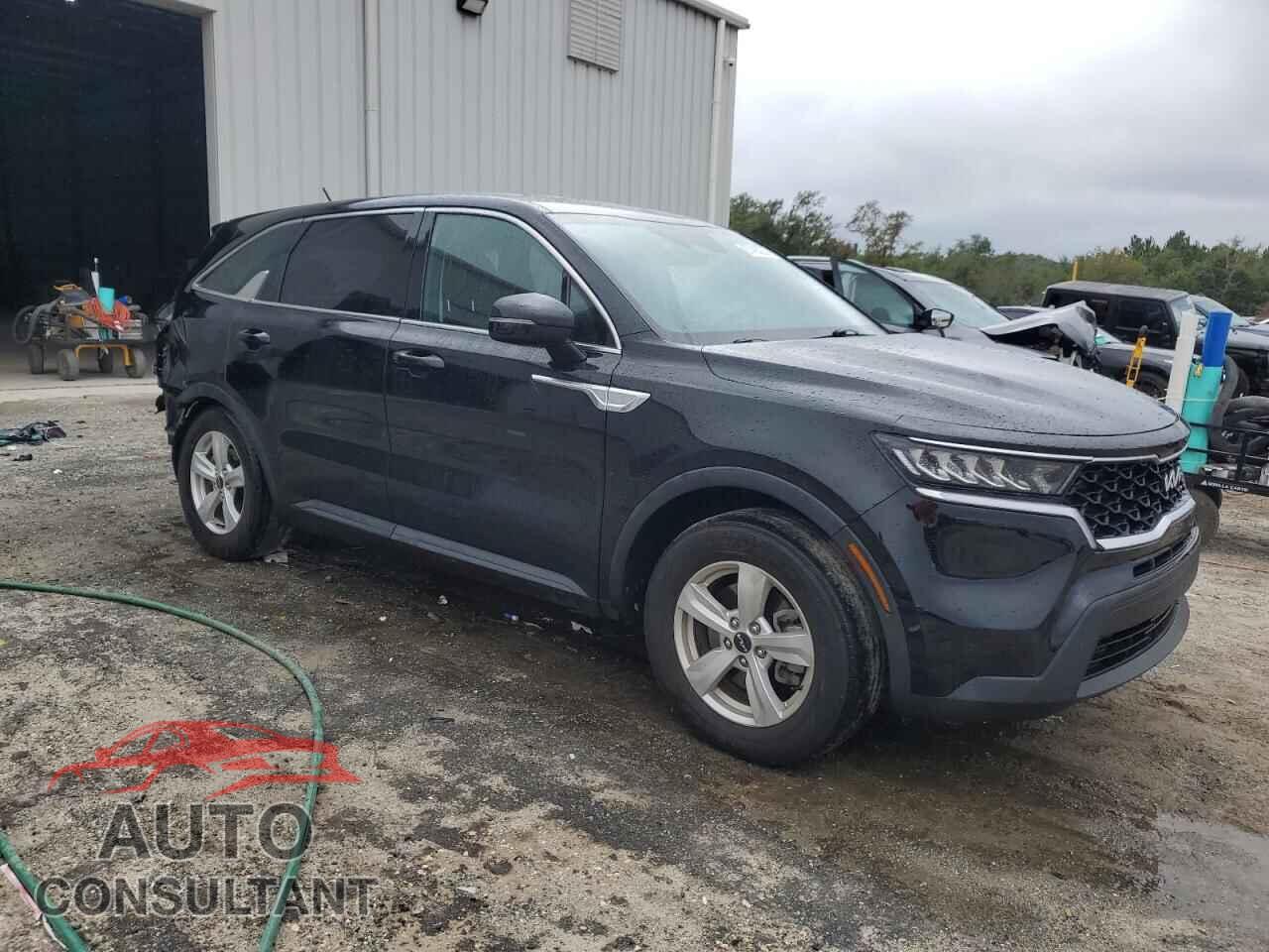 KIA SORENTO 2023 - 5XYRGDLC8PG201732