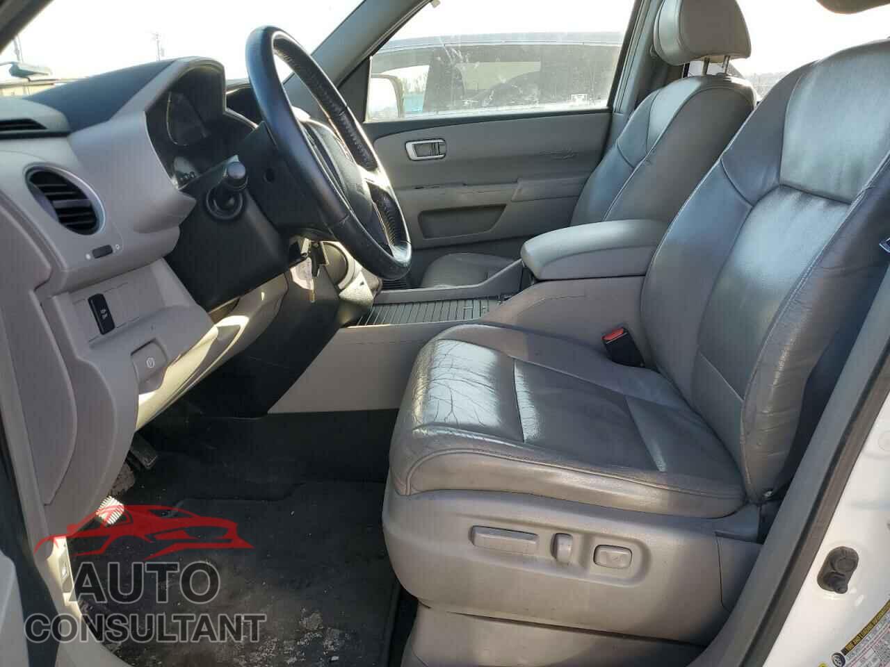 HONDA PILOT 2009 - 5FNYF48659B051851