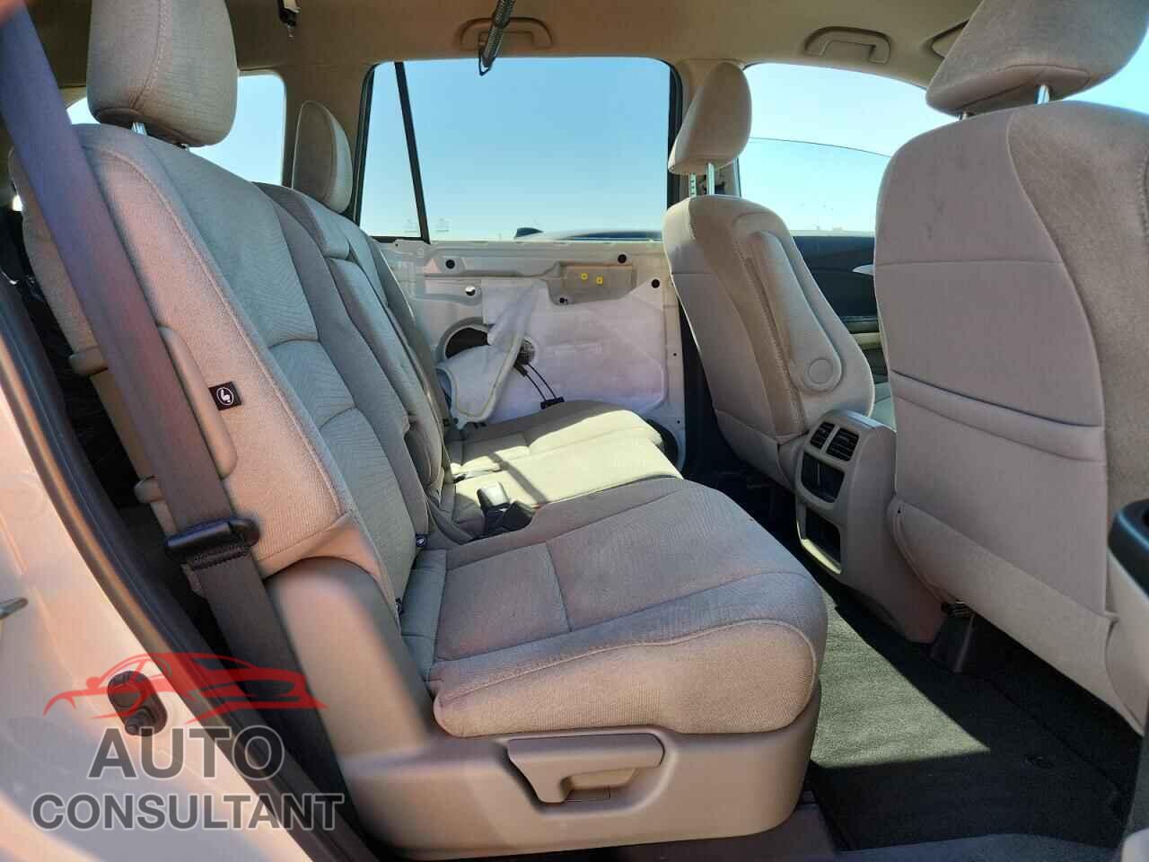 HONDA PILOT 2018 - 5FNYF6H12JB066490