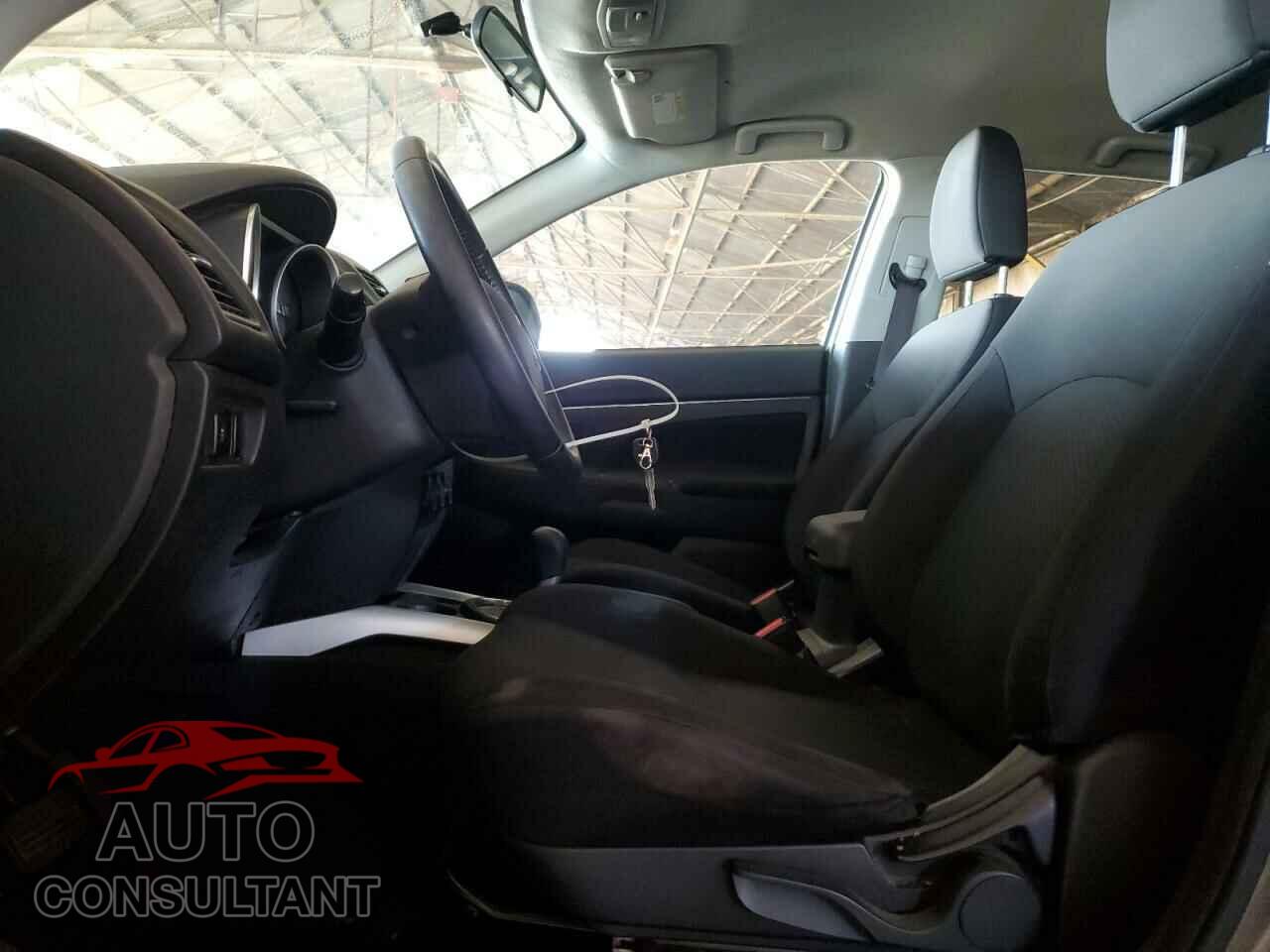 MITSUBISHI OUTLANDER 2014 - 4A4AR3AUXEE002497