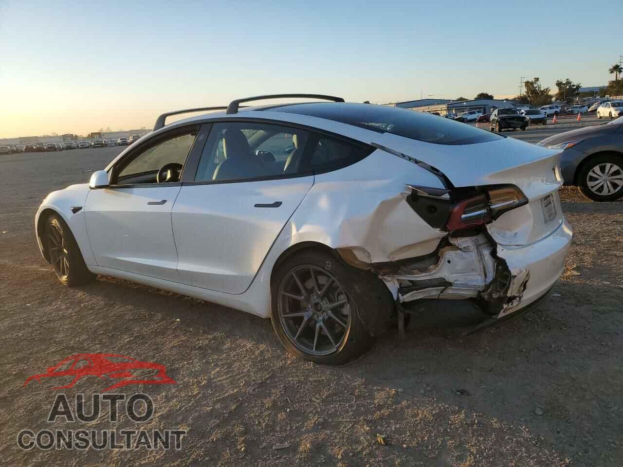 TESLA MODEL 3 2021 - 5YJ3E1EAXMF867354