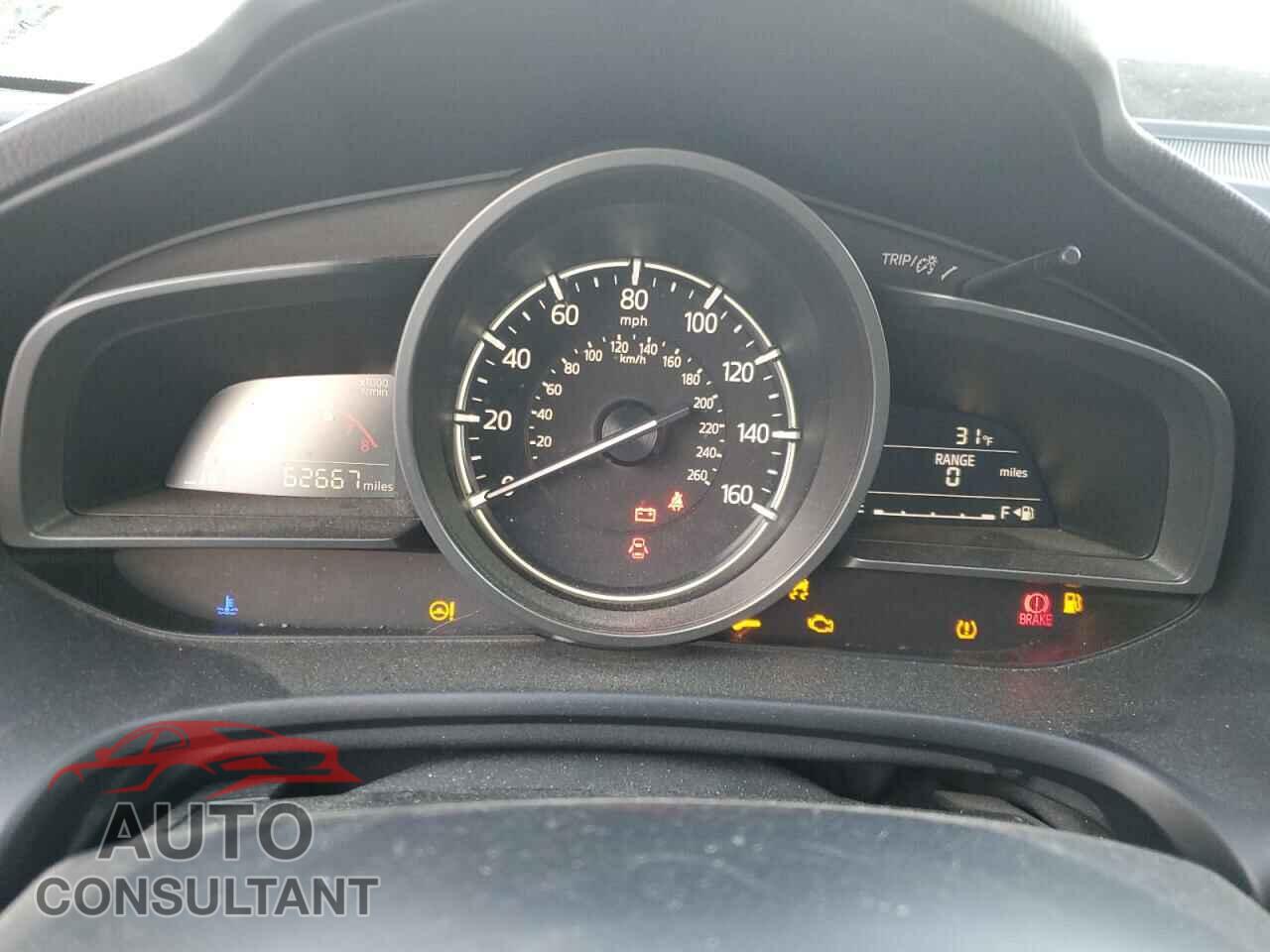 MAZDA 3 2018 - 3MZBN1L31JM167677