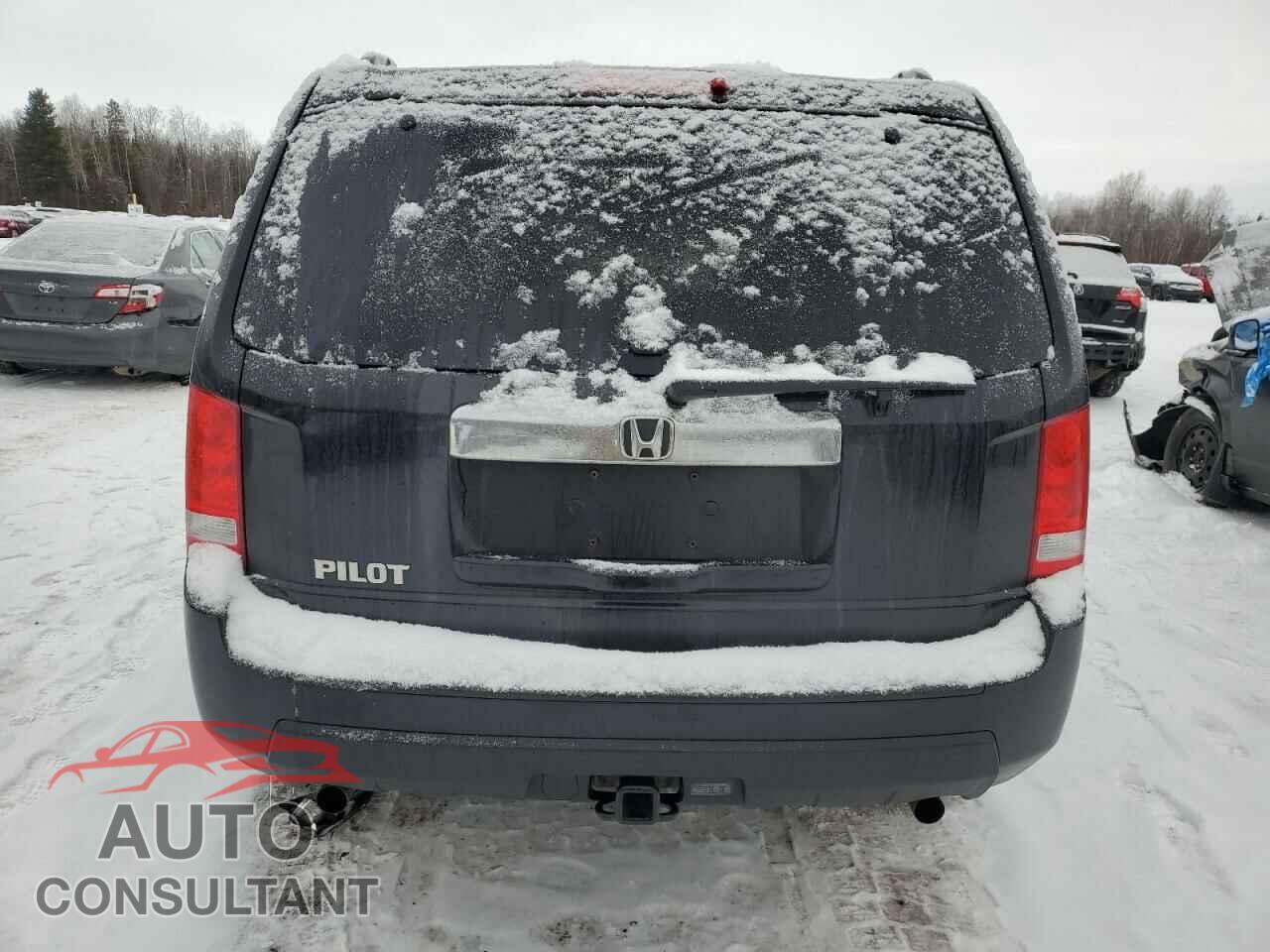HONDA PILOT 2011 - 5FNYF3H22BB501100