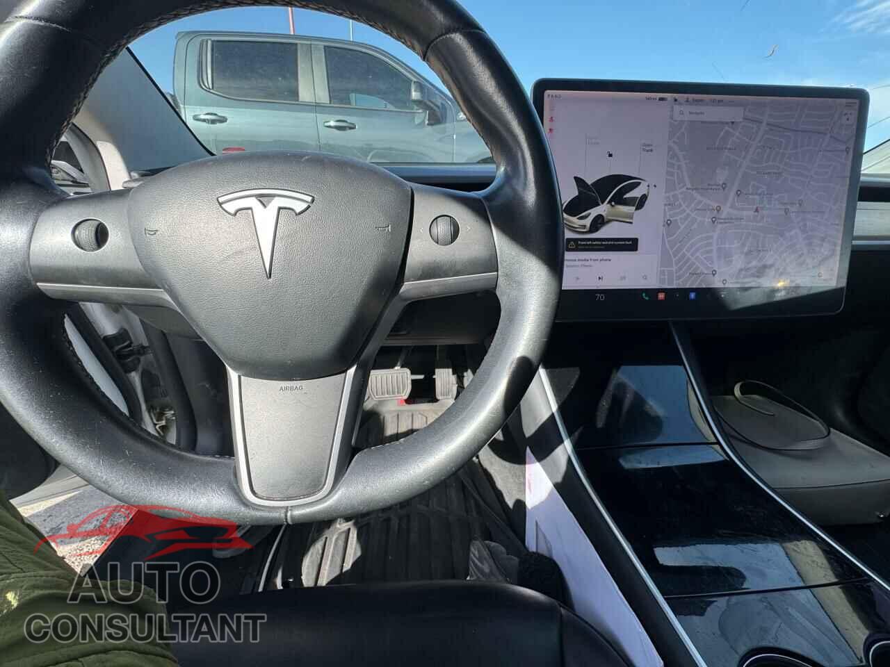 TESLA MODEL 3 2019 - 5YJ3E1EA9KF310013