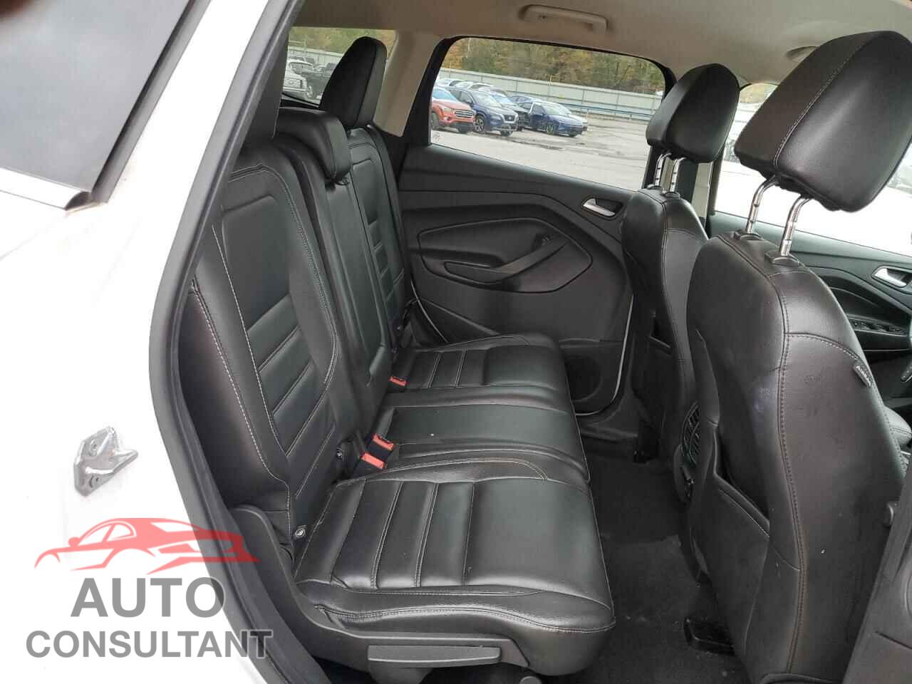 FORD ESCAPE 2017 - 1FMCU0JD9HUB38980