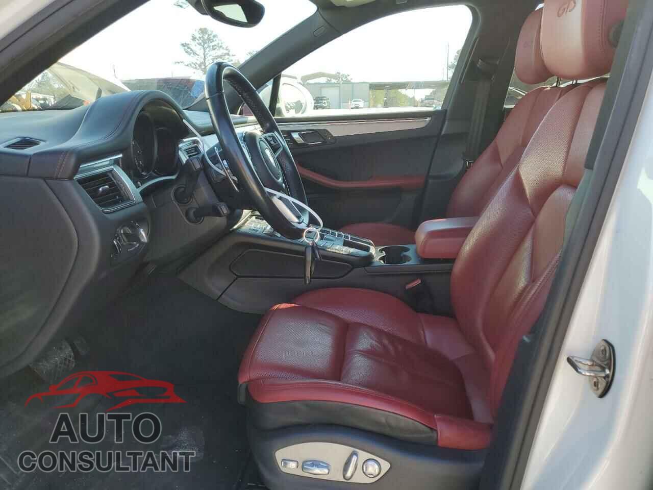 PORSCHE MACAN 2017 - WP1AG2A52HLB51551