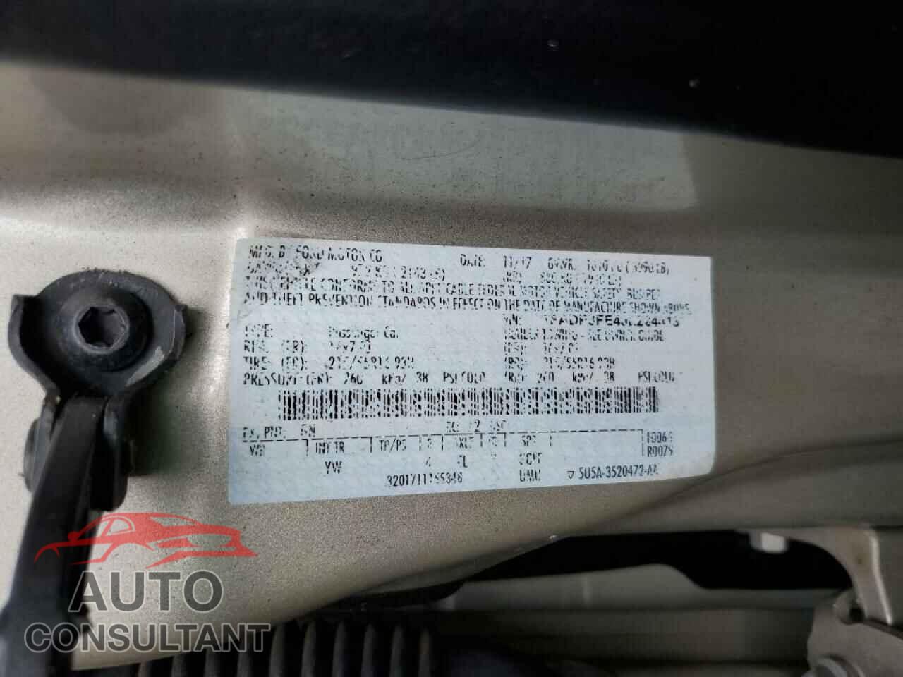 FORD FOCUS 2018 - 1FADP3FE4JL224413