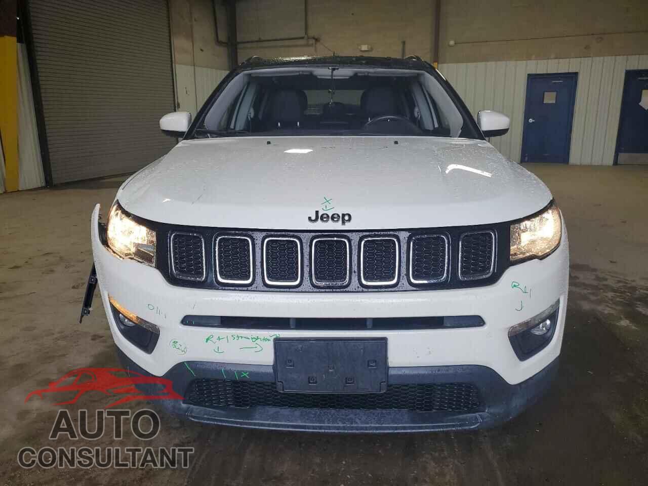 JEEP COMPASS 2018 - 3C4NJDBB3JT155087