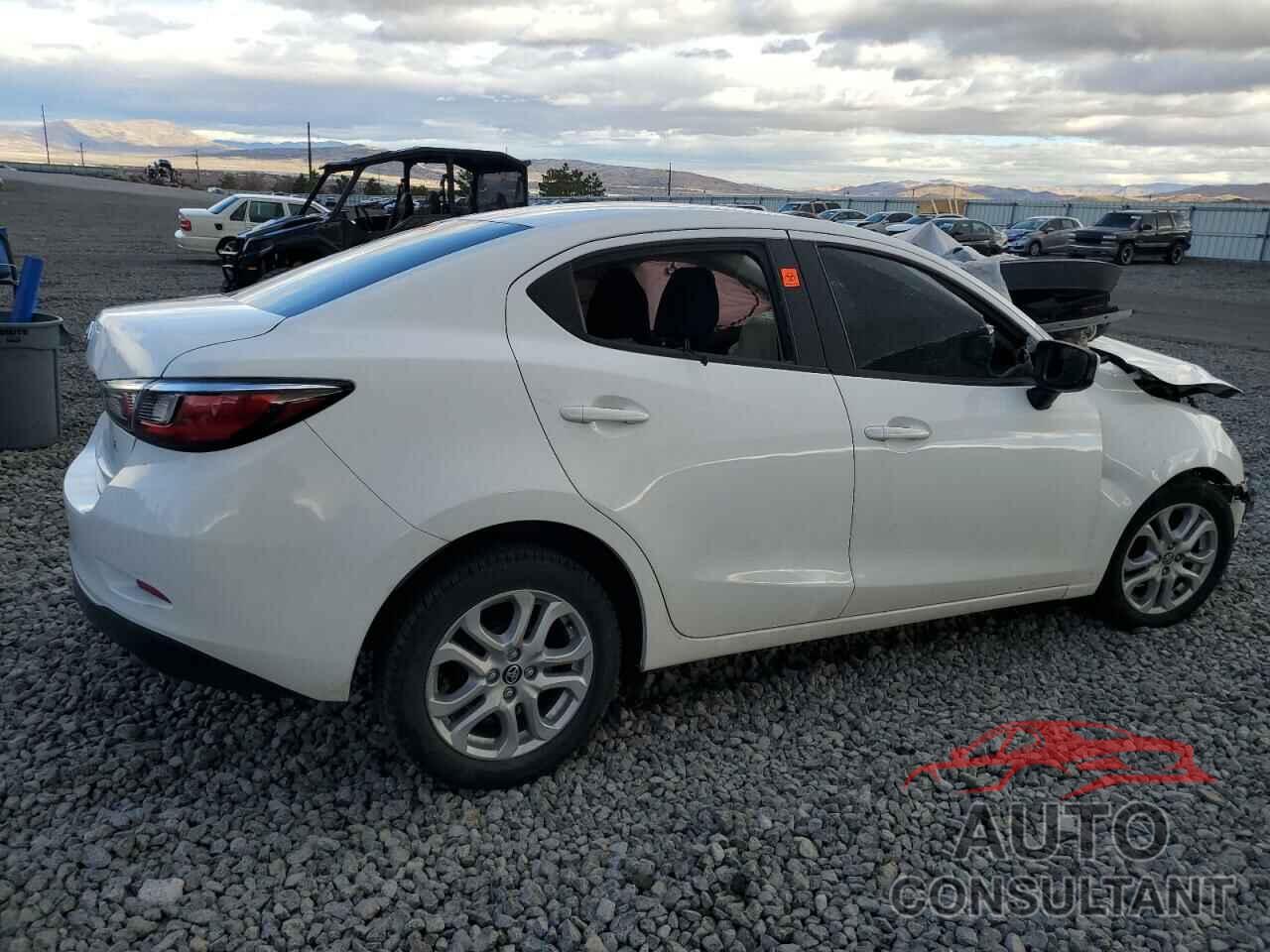 TOYOTA YARIS 2018 - 3MYDLBYV4JY326977