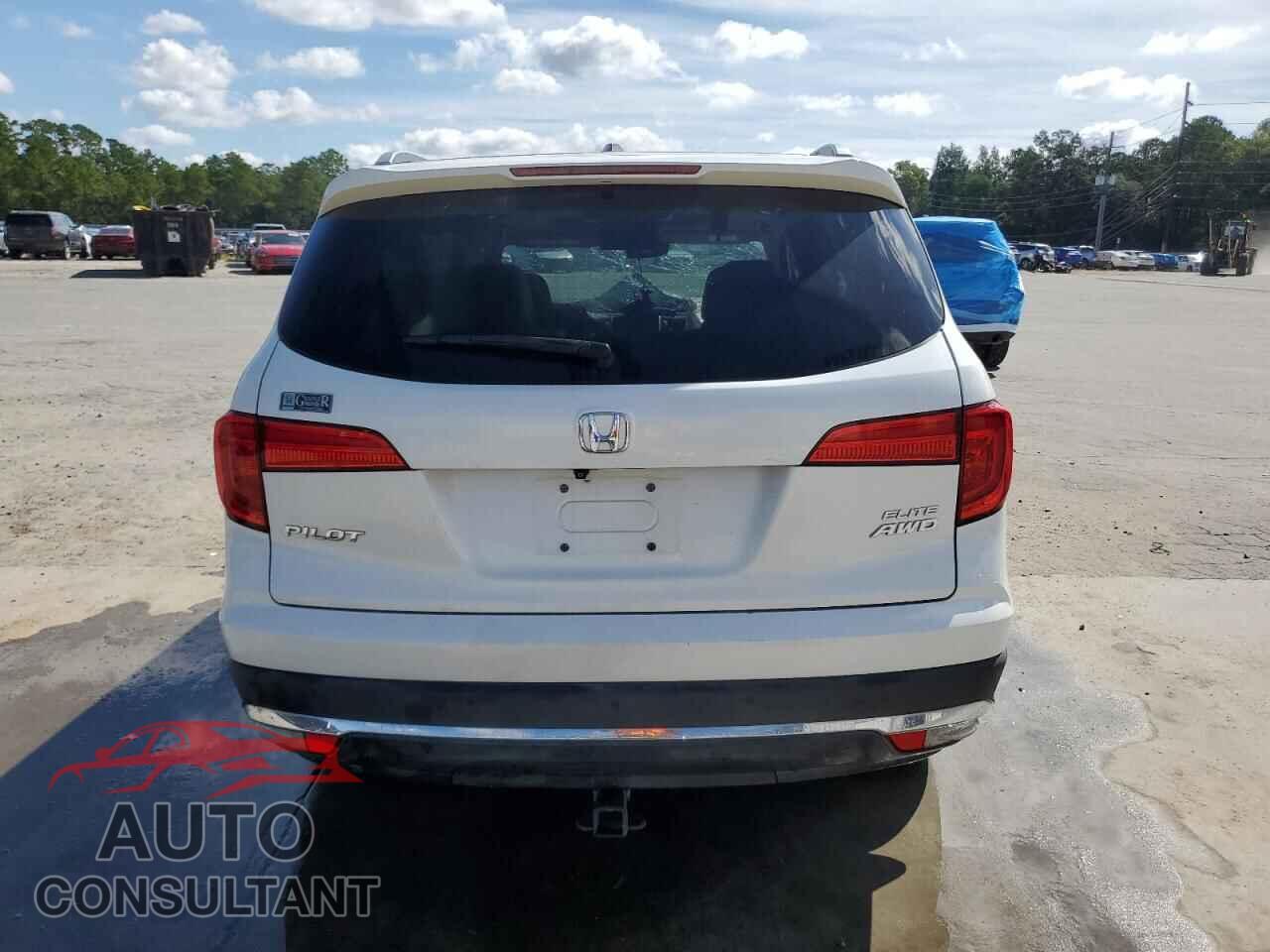HONDA PILOT 2017 - 5FNYF6H02HB071903