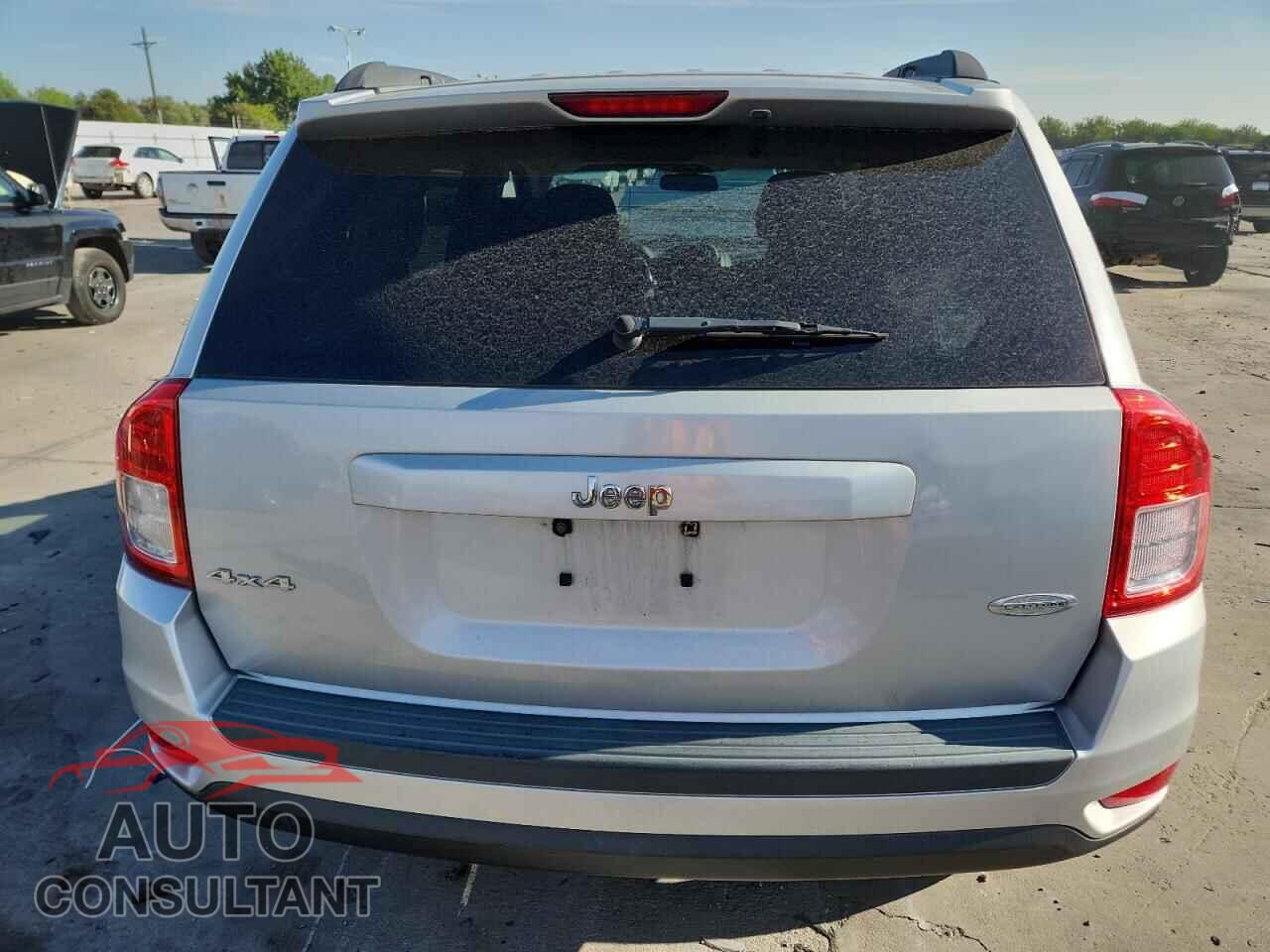 JEEP COMPASS 2011 - 1J4NF1FB0BD145547