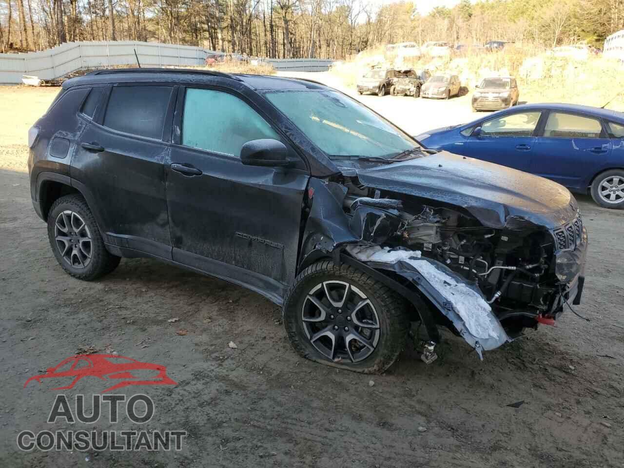 JEEP COMPASS 2024 - 3C4NJDDN4RT103552