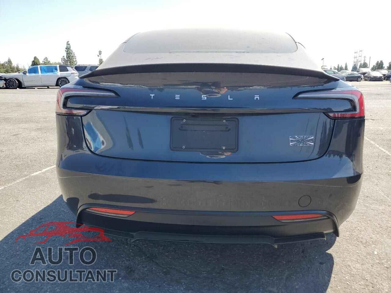 TESLA MODEL 3 2024 - 5YJ3E1ETXRF843645